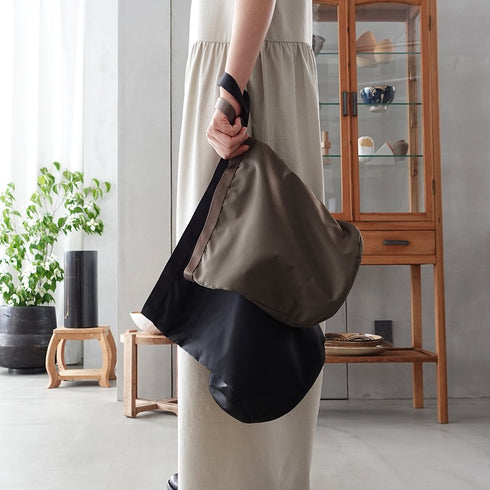 leaf shopping bucket _ no.2 / nylon twill